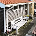 펜션 5 Person Holiday Home In Stege *