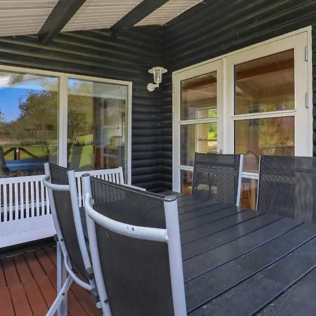 Casa vacanze 5 Person Holiday Home In Stege *