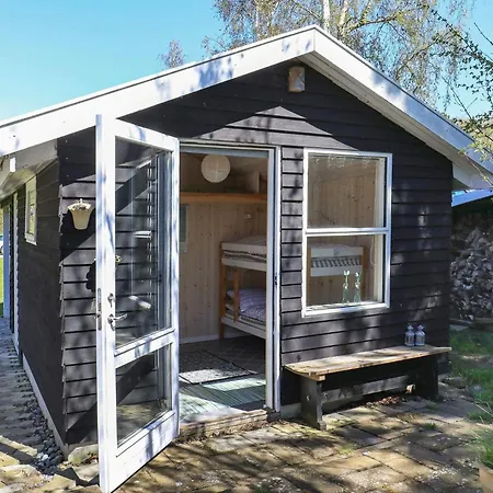 5 Person Holiday Home In Stege 펜션