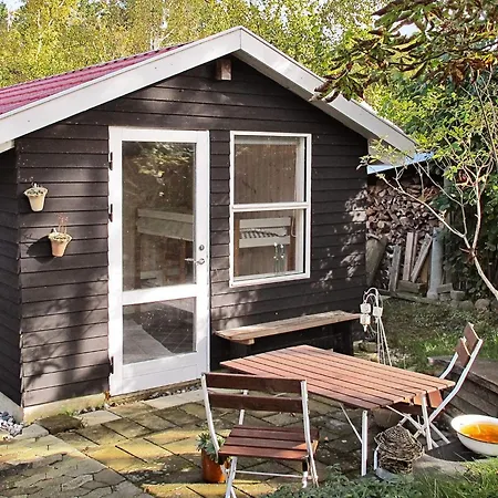 5 Person Holiday Home In Stege 펜션 *